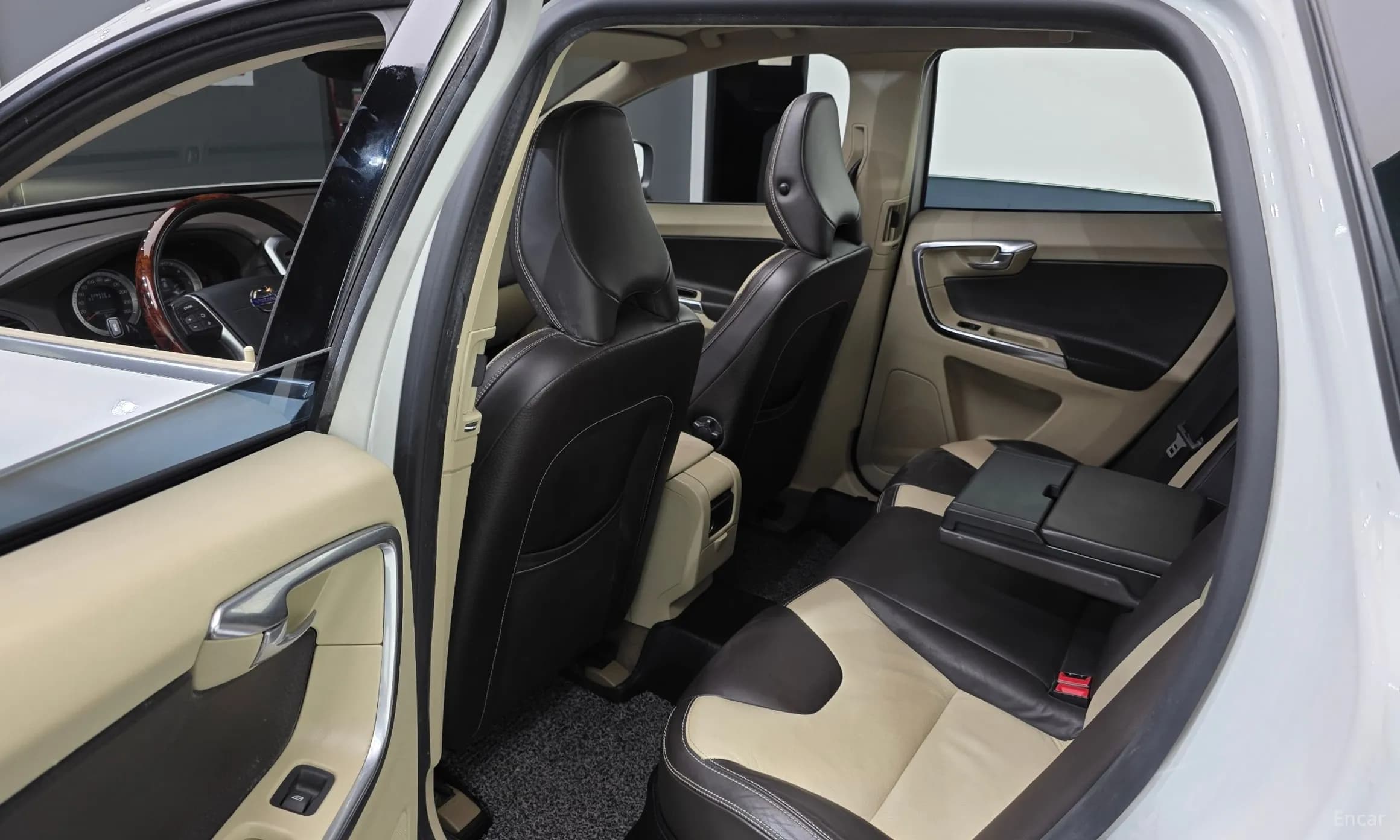 XC60