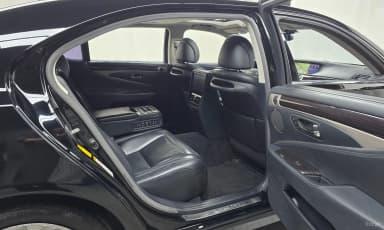 LS600hL