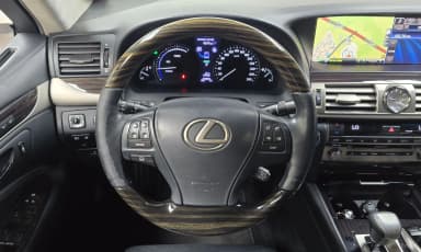 LS600hL