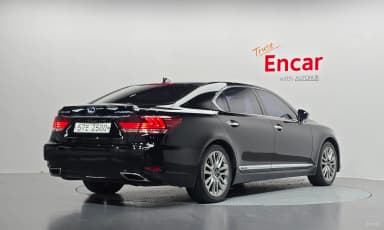 LS600hL