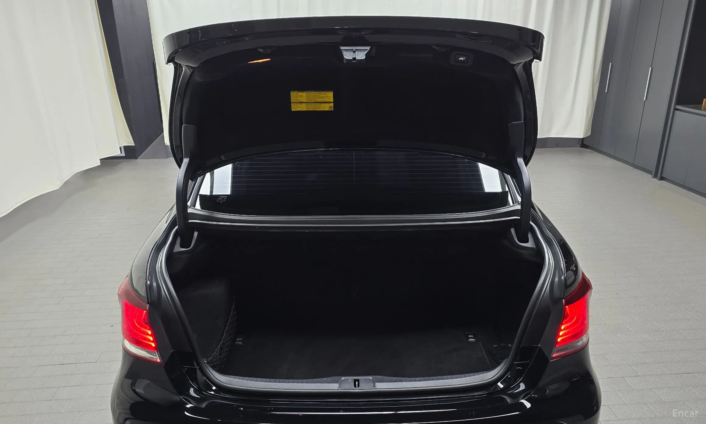 LS600hL
