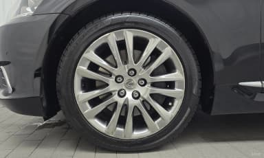 LS600hL