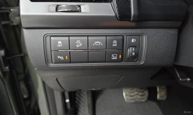 Rexton Sports Khan