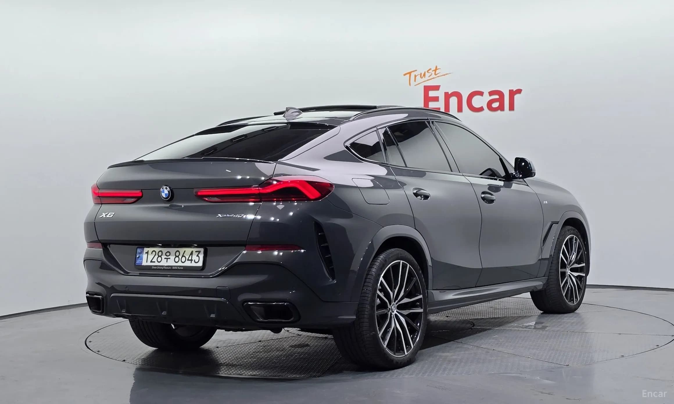X6 (G06)