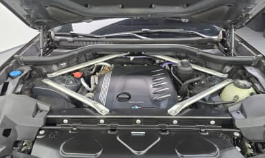 X6 (G06)