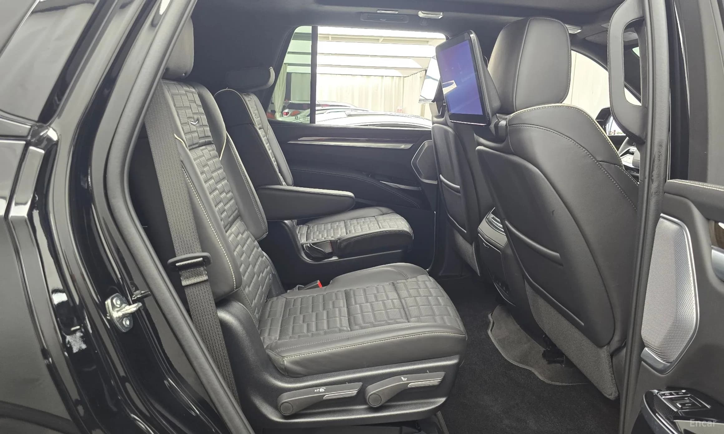 Escalade 5th Generation