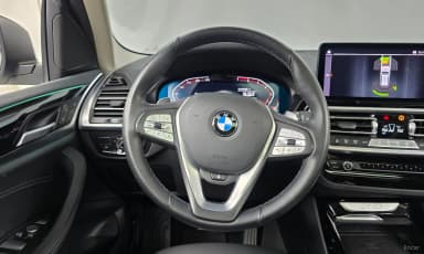 X3 (G01)