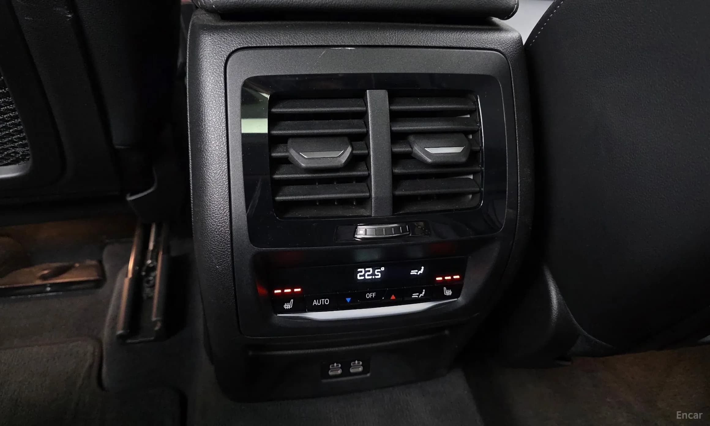 X3 (G01)