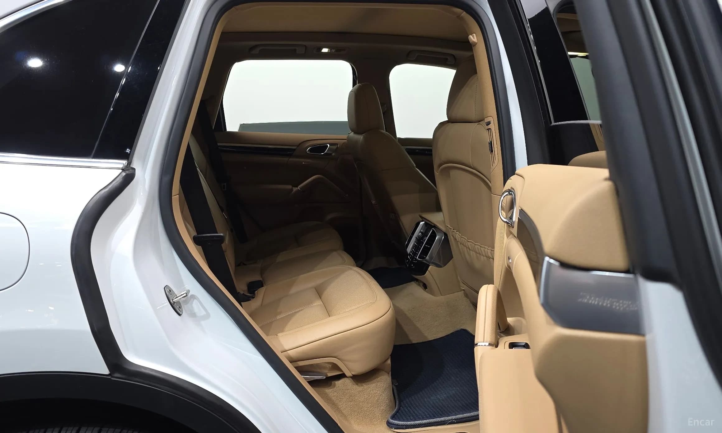 New Cayenne