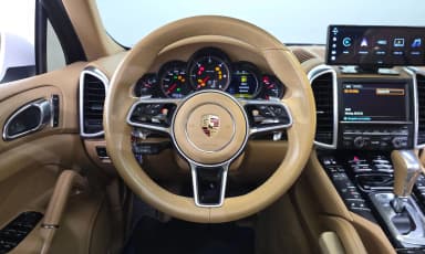 New Cayenne