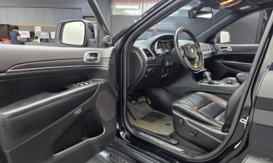 Grand Cherokee