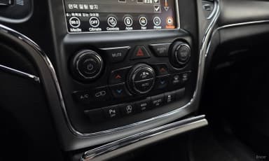 Grand Cherokee