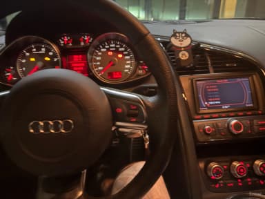 R8