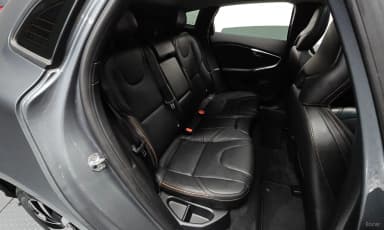 V40 Cross Country