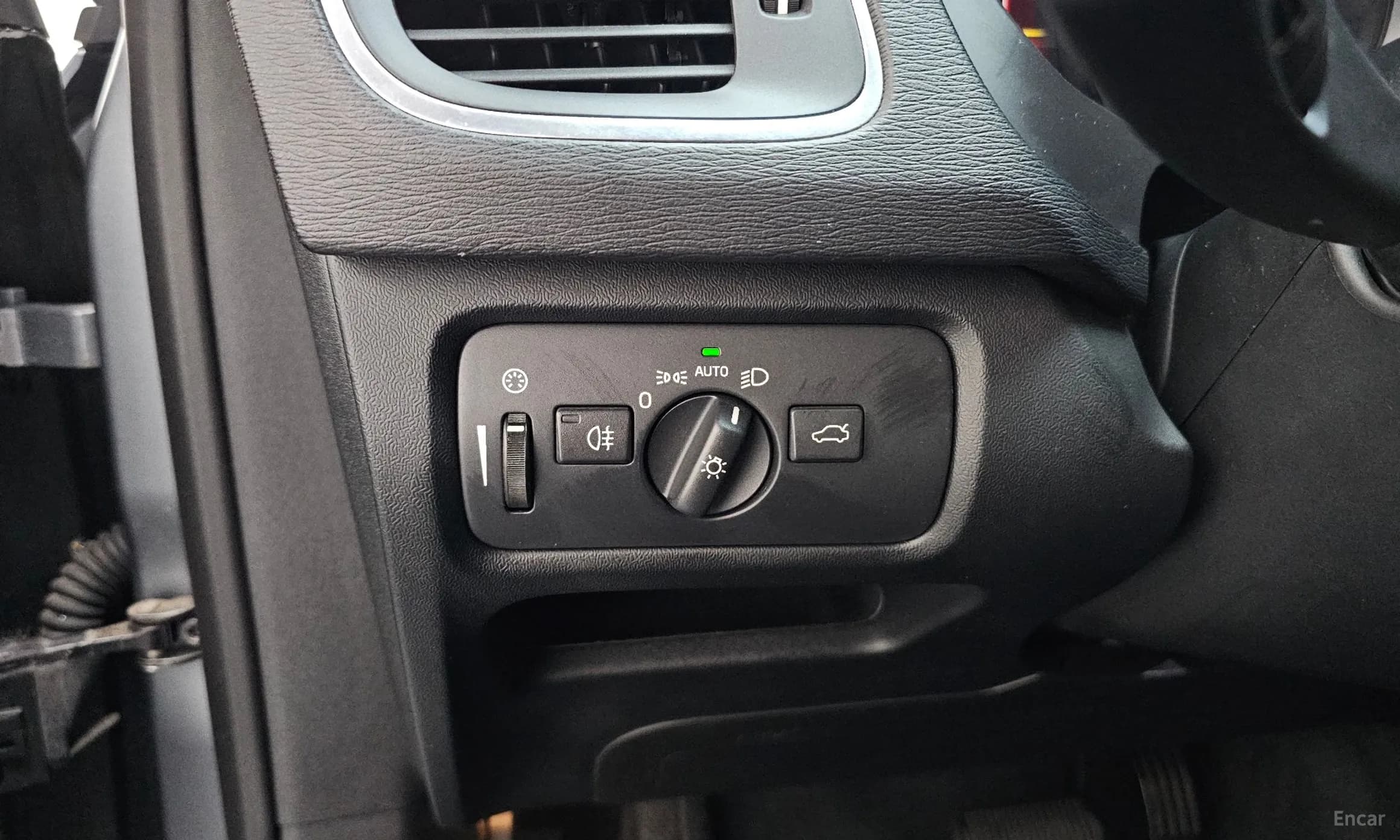 V40 Cross Country