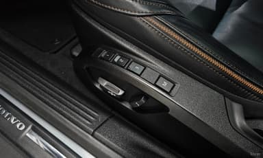 V40 Cross Country