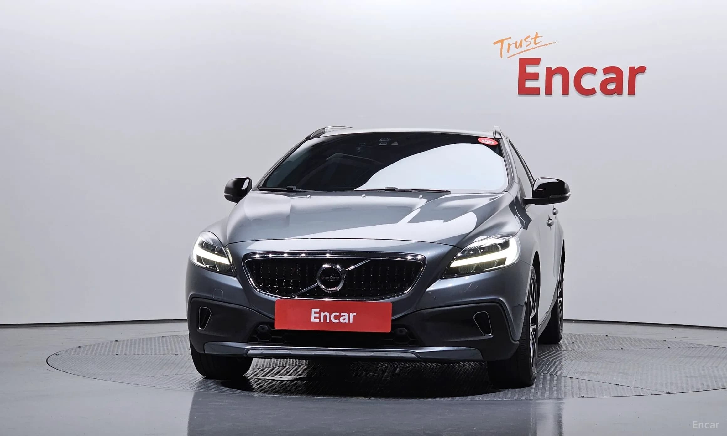 V40 Cross Country