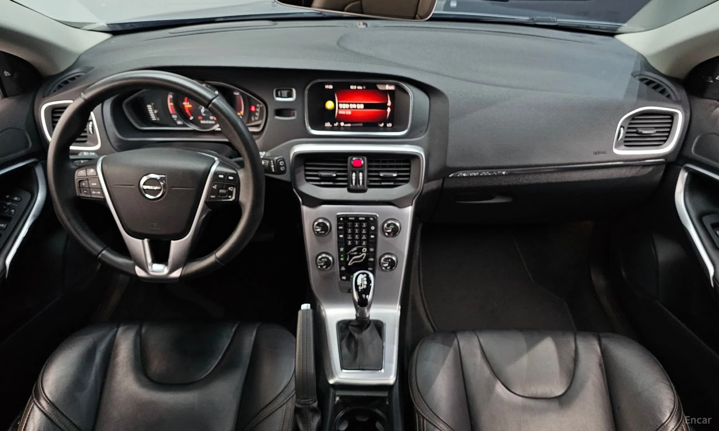 V40 Cross Country