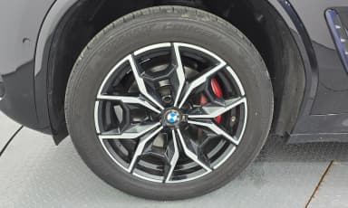 X3 (G01)