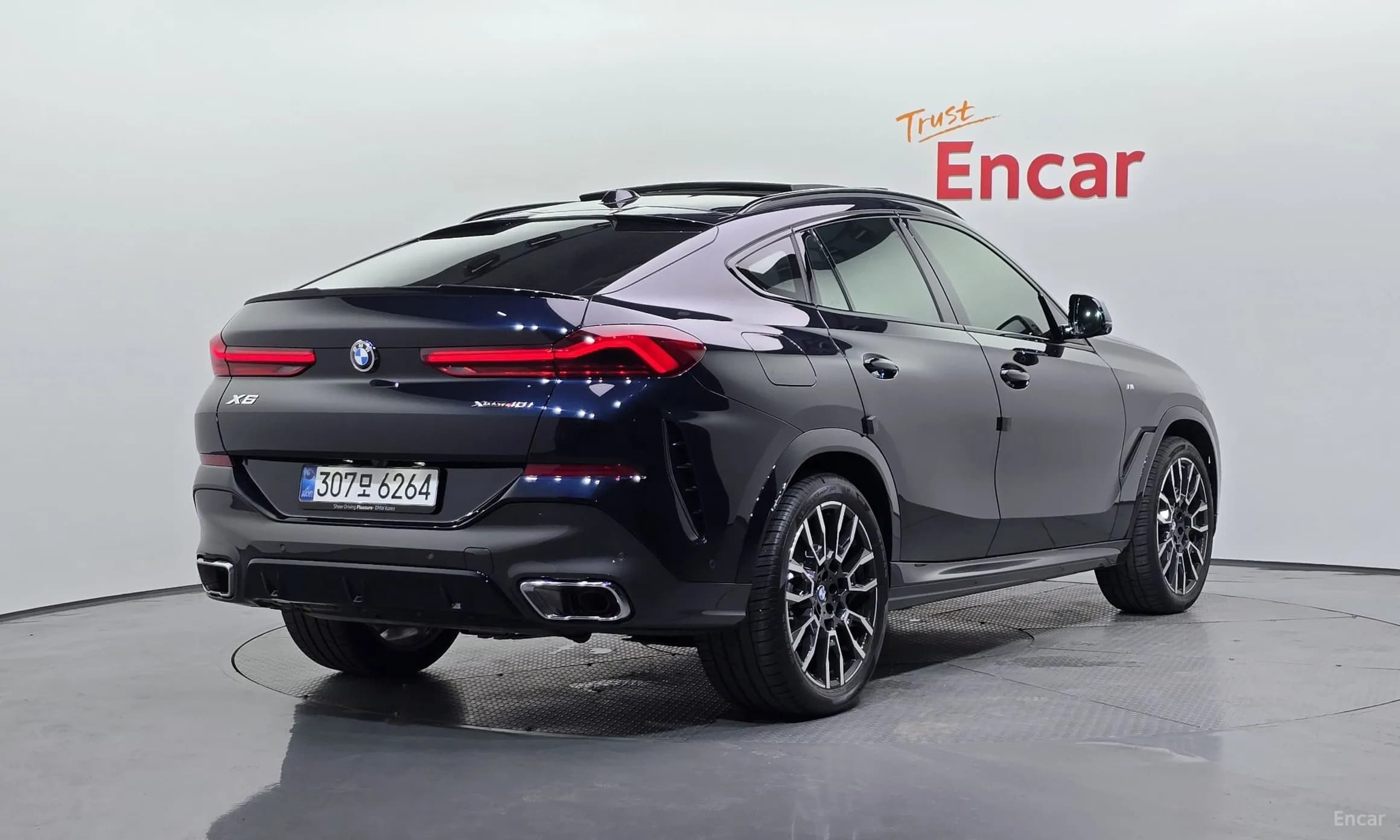 X6 (G06)