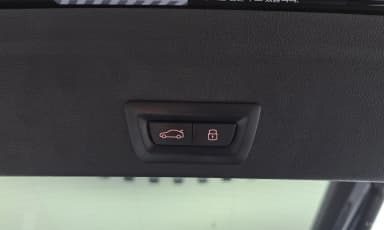 X6 (G06)