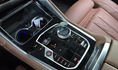 X6 (G06)