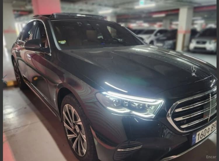 E-Class W214