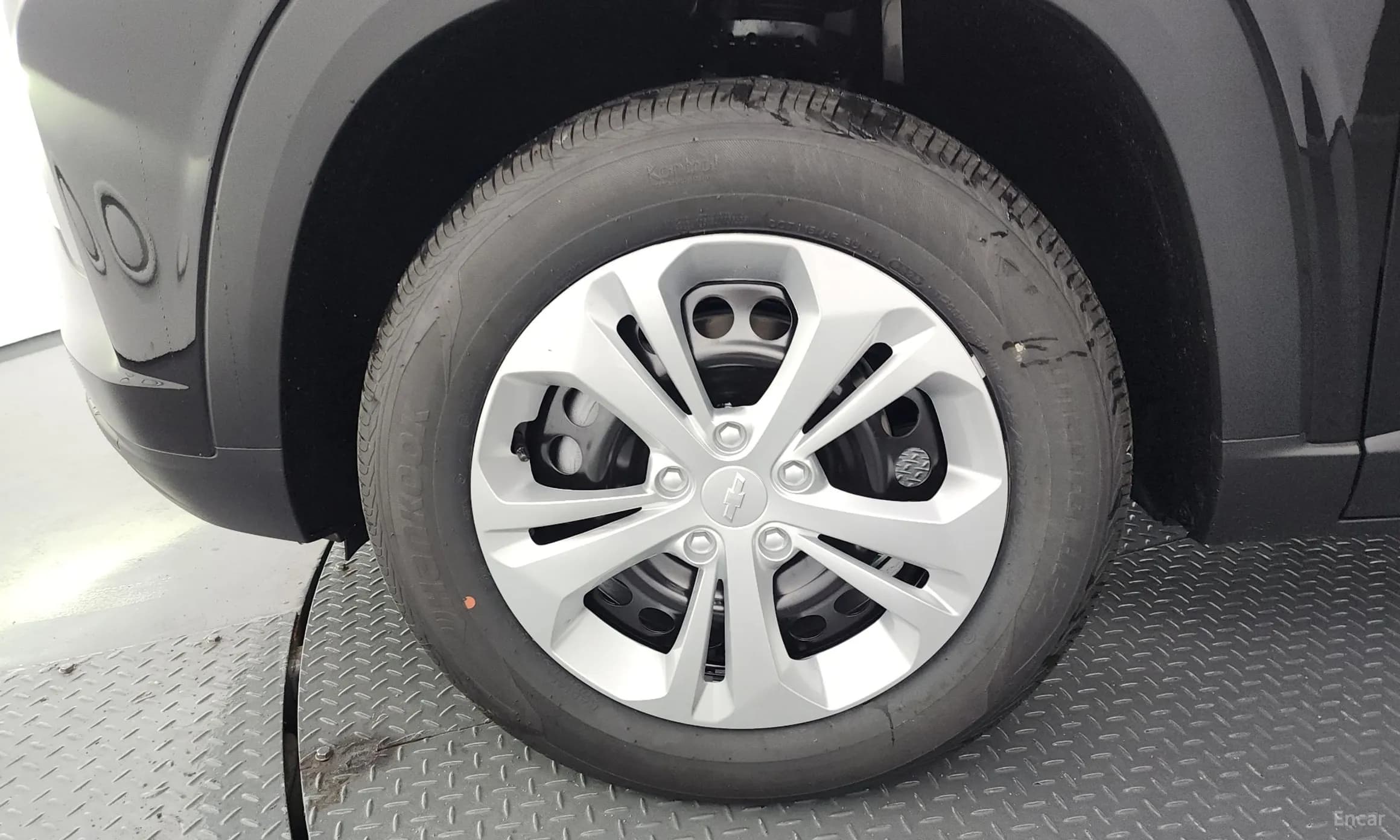 Trax Crossover