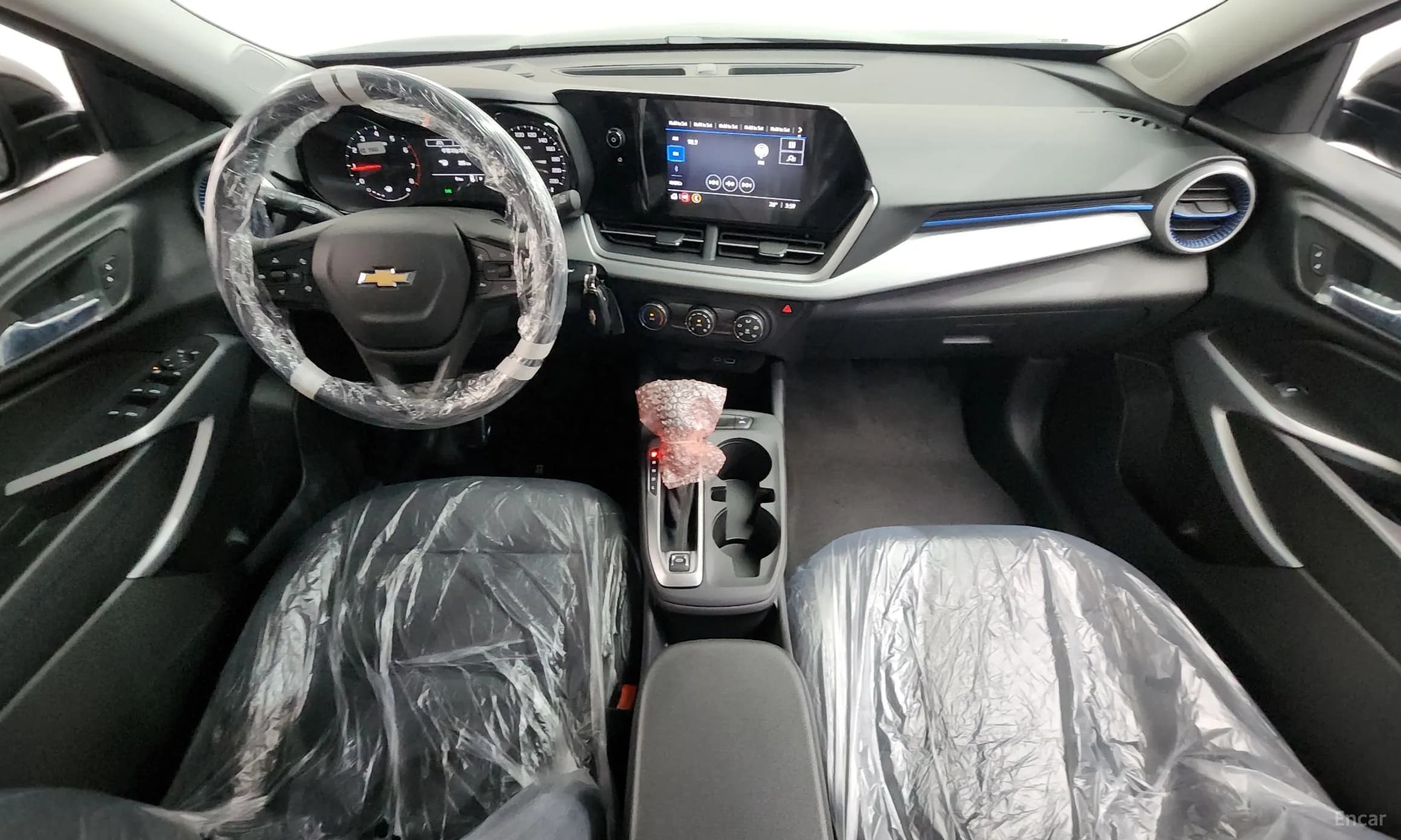 Trax Crossover