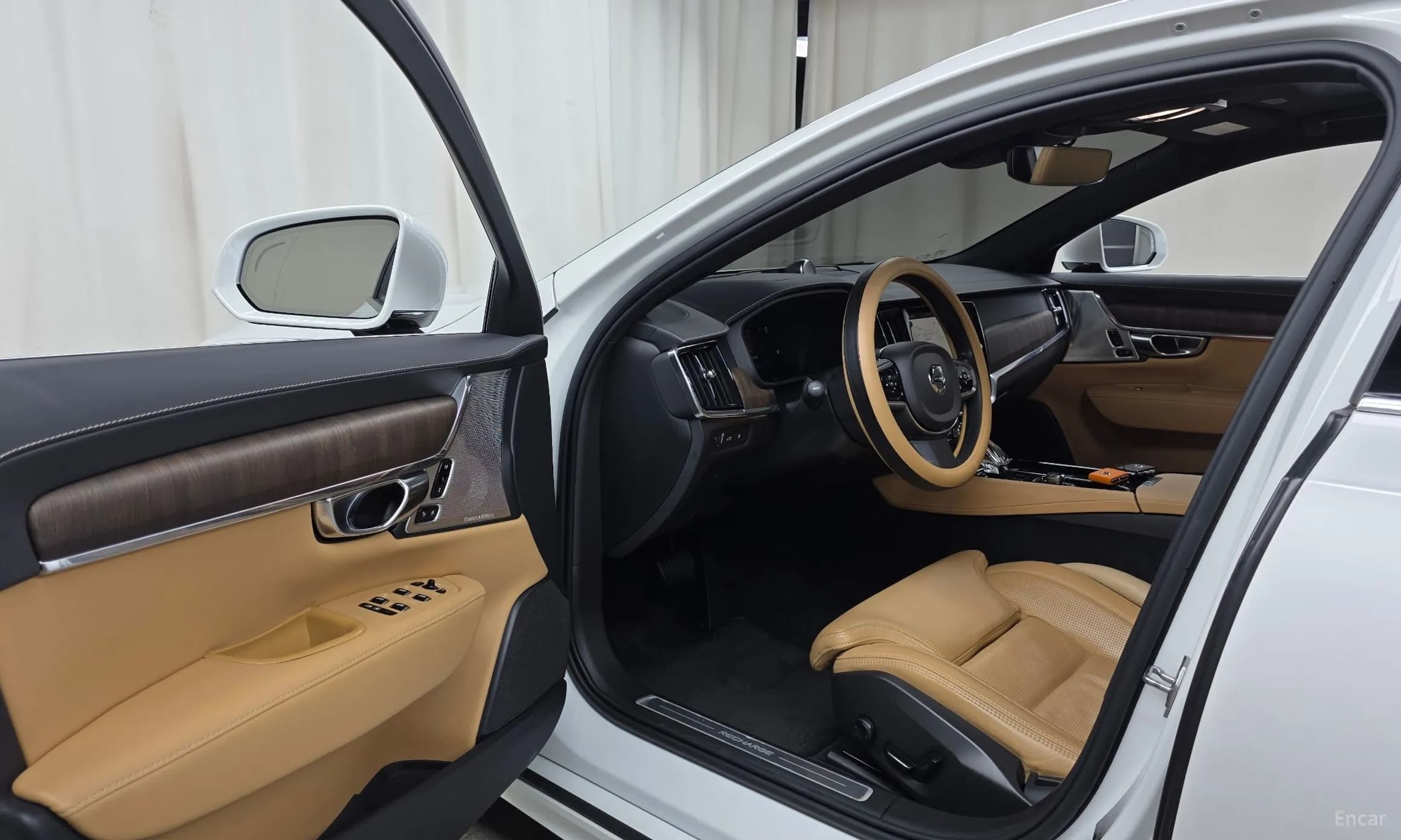 S90