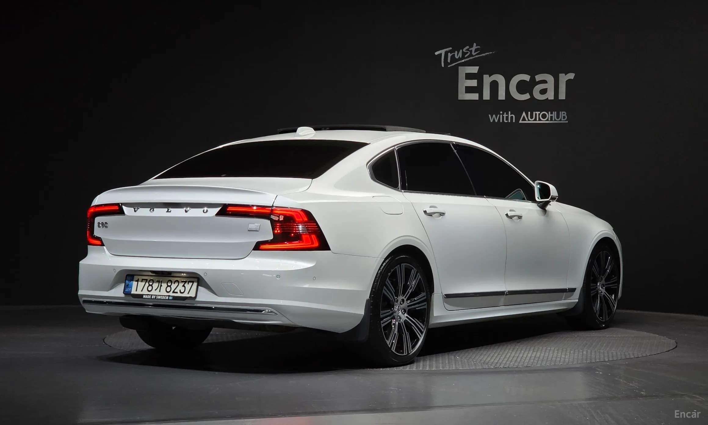 S90