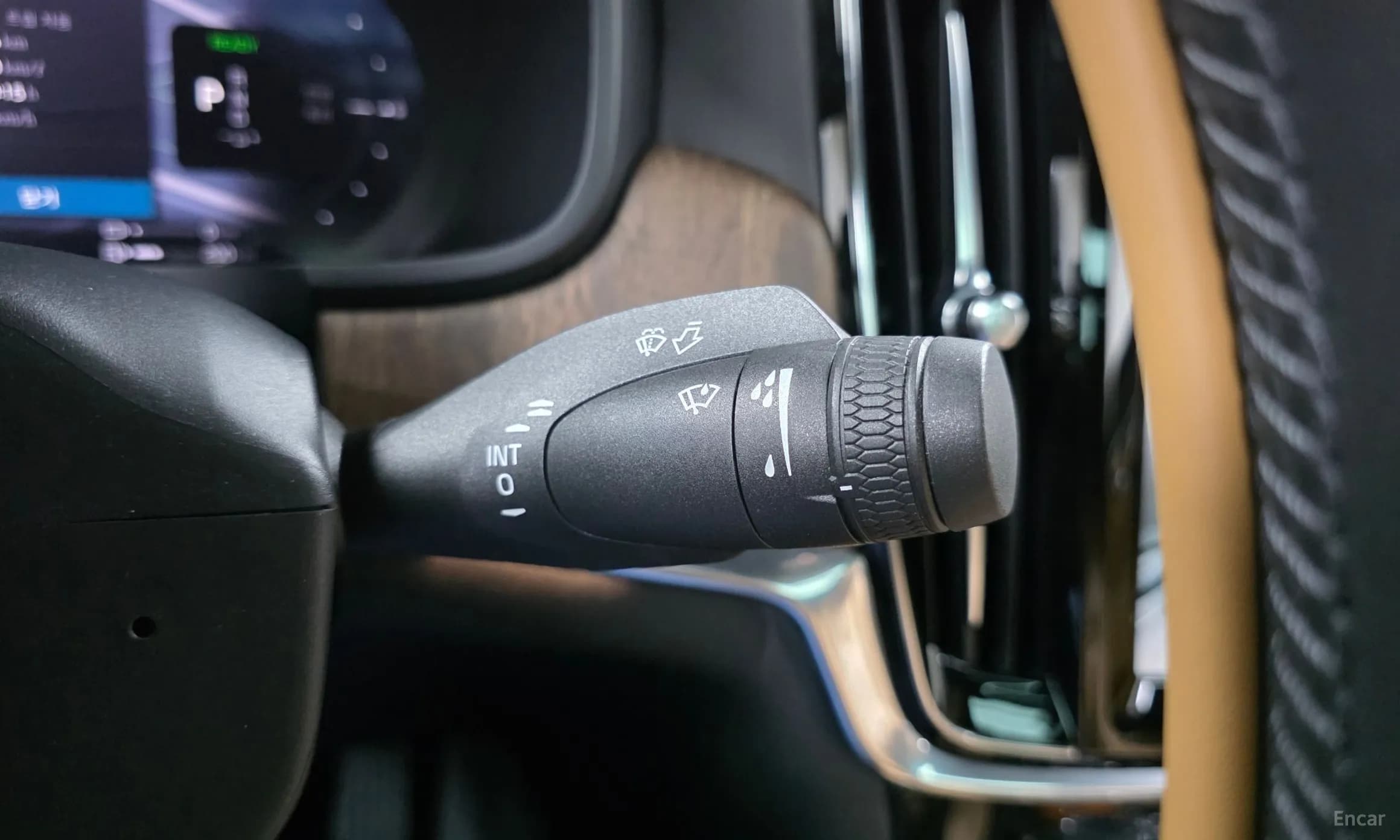 S90