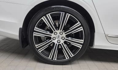 S90