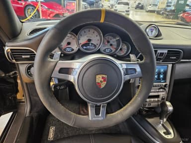 910