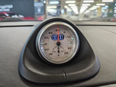 910