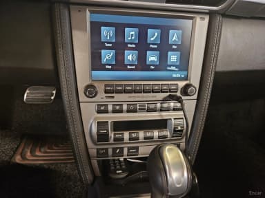 910