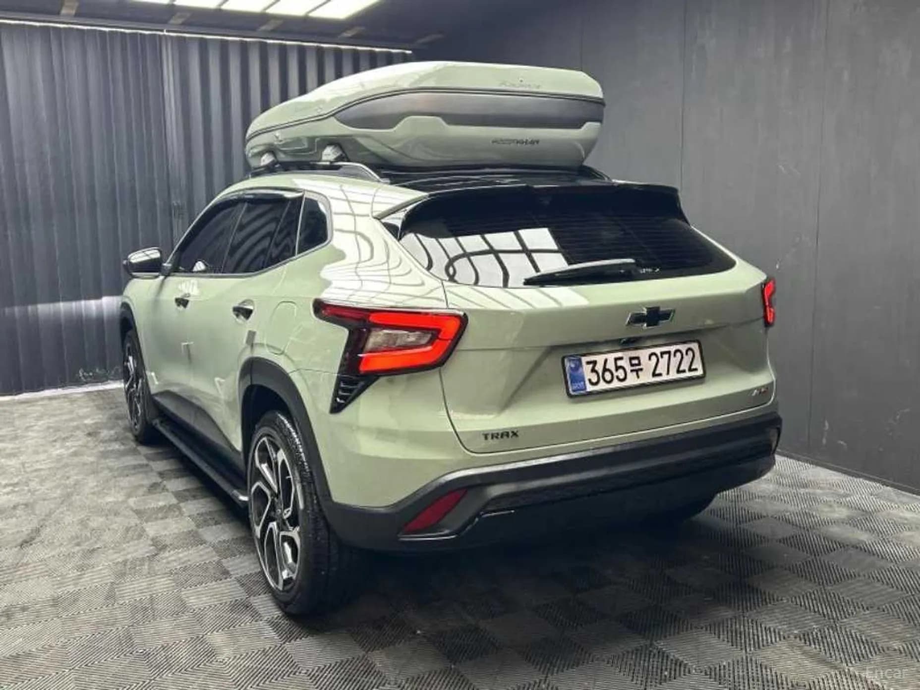 Trax Crossover