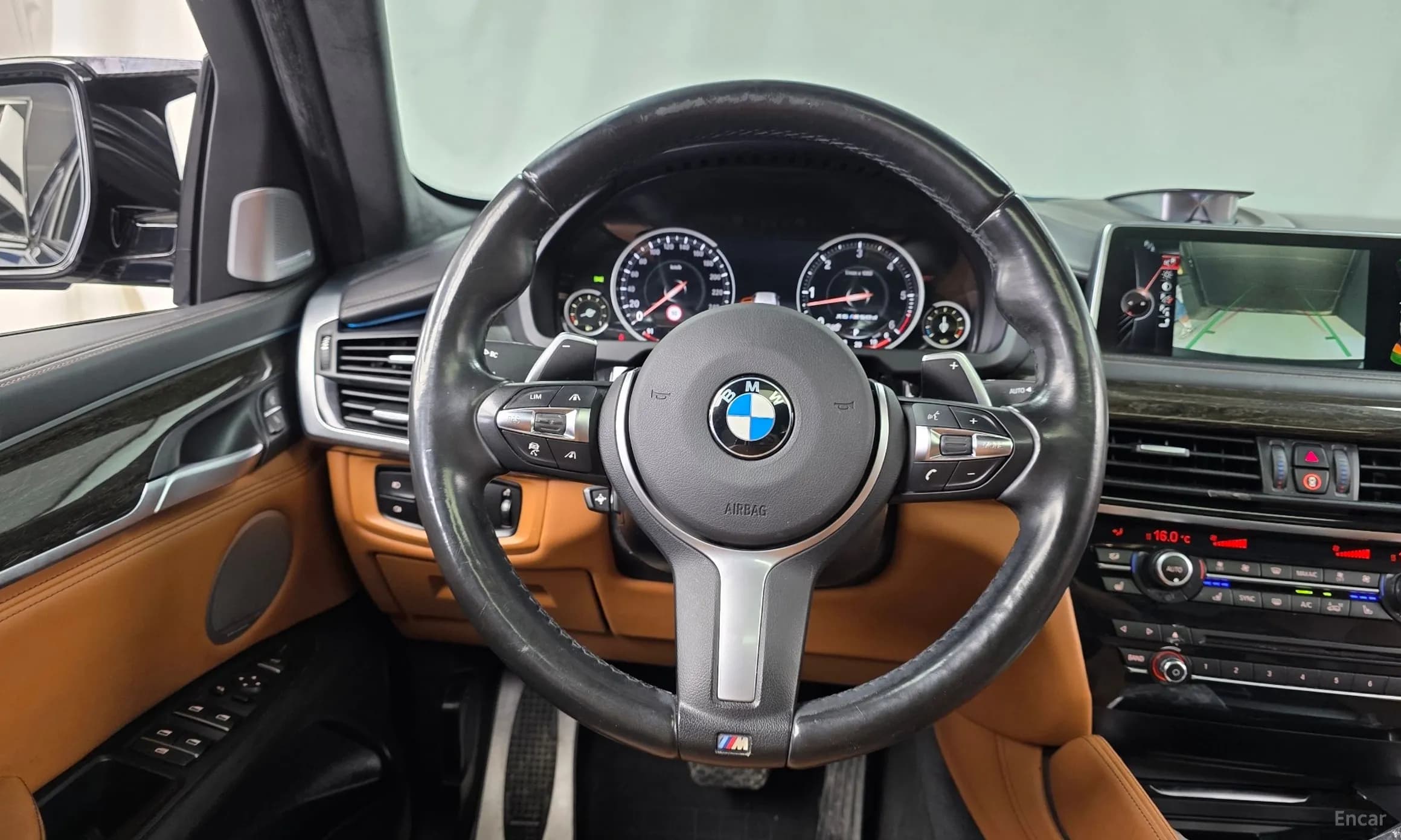 X6 (F16)