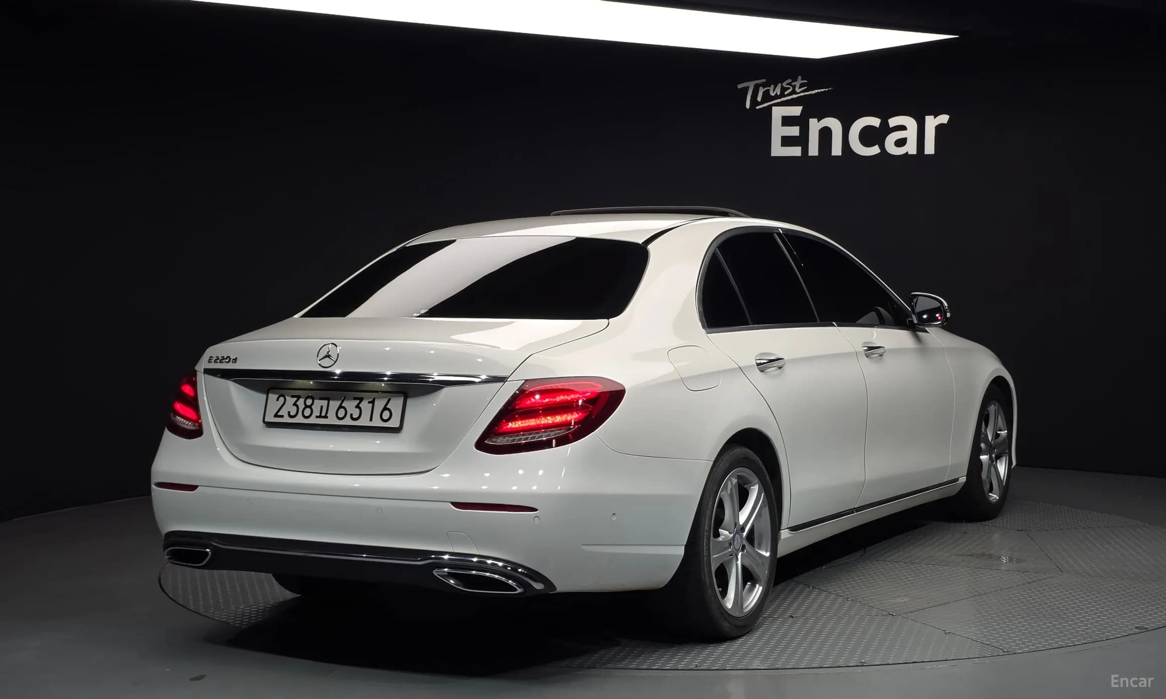 E-Class W213