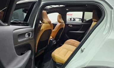 XC40
