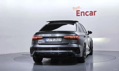 RS3 (8Y)