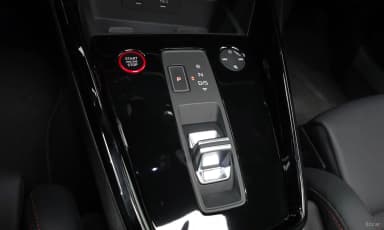 RS3 (8Y)