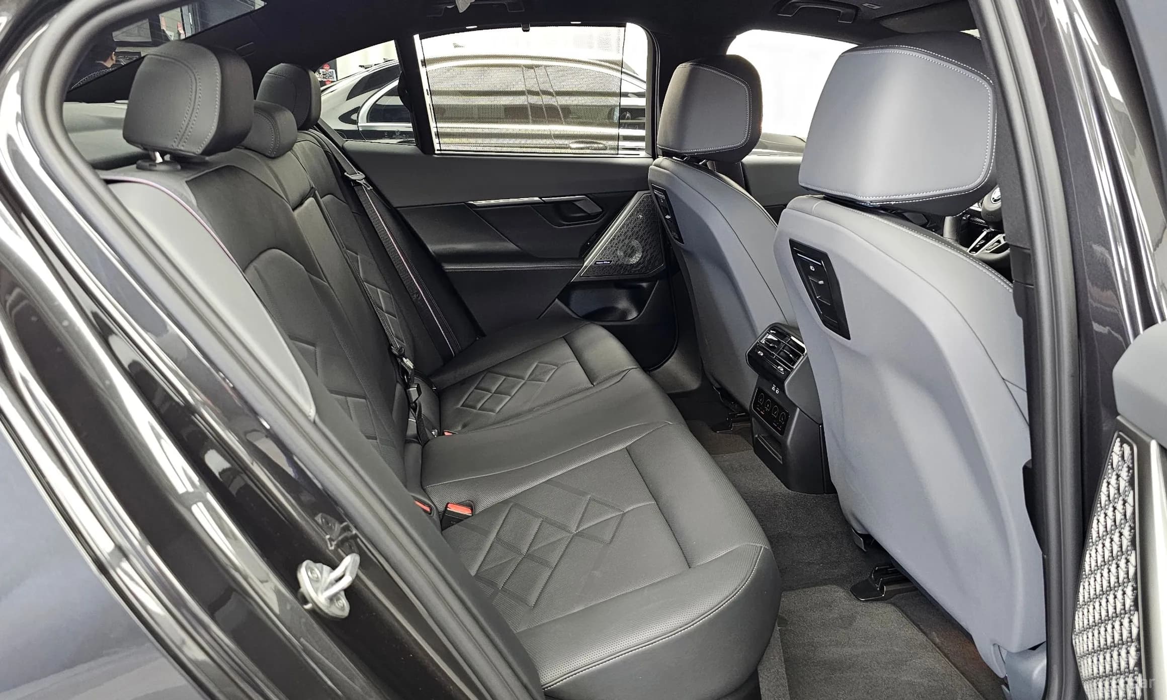 5 Series (G60)