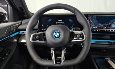 5 Series (G60)