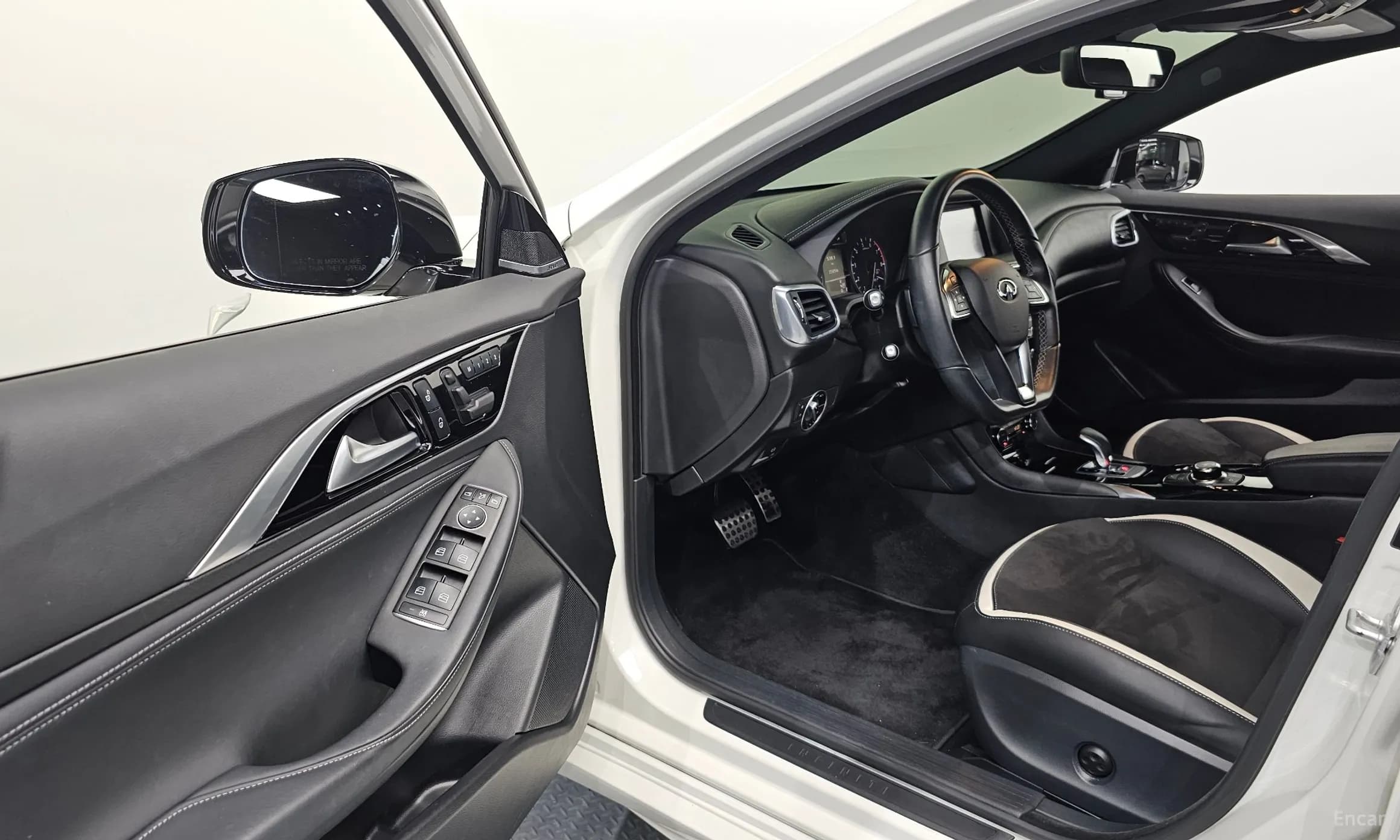 Q30
