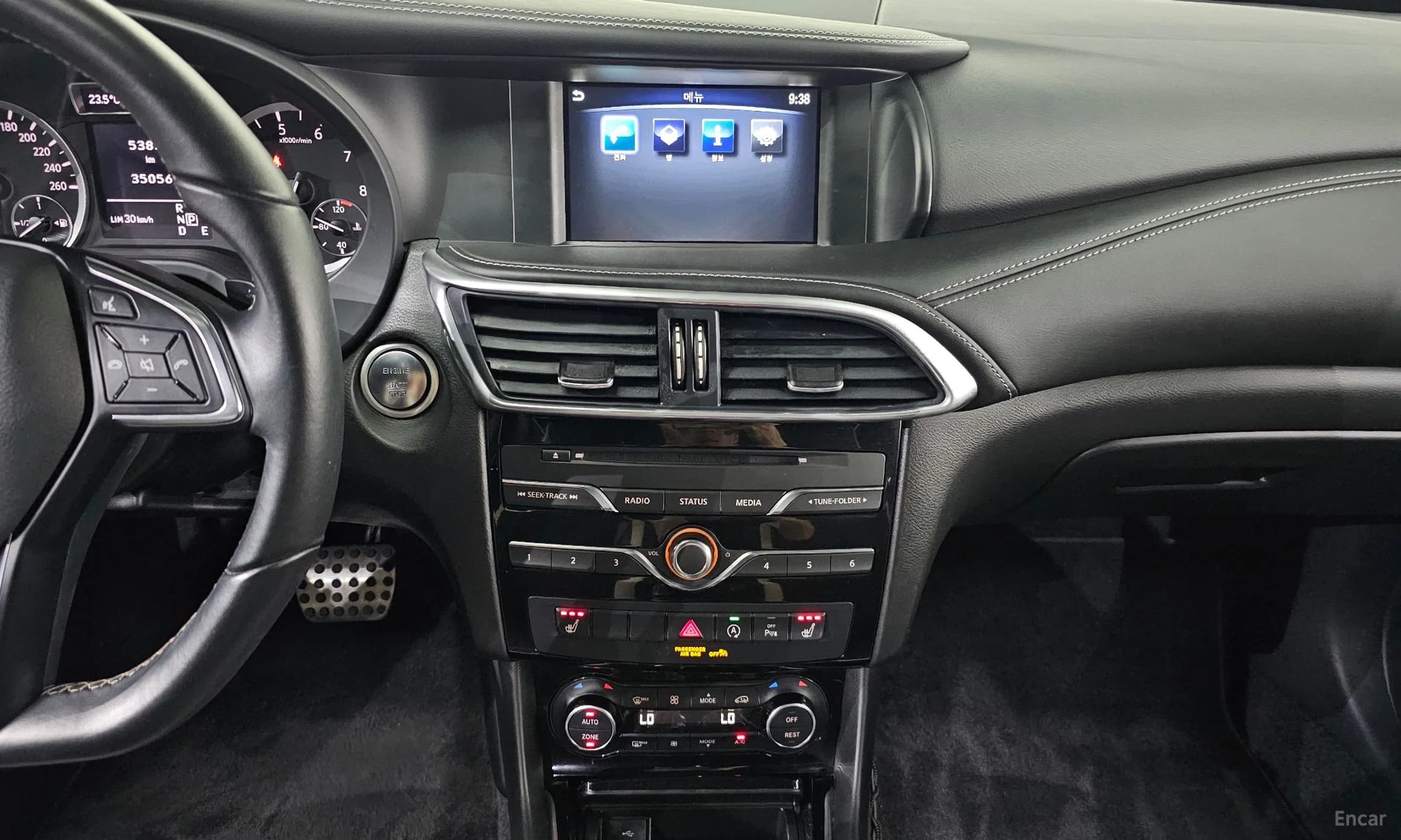 Q30