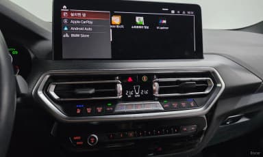 X4 (G02)