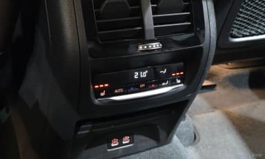 X4 (G02)