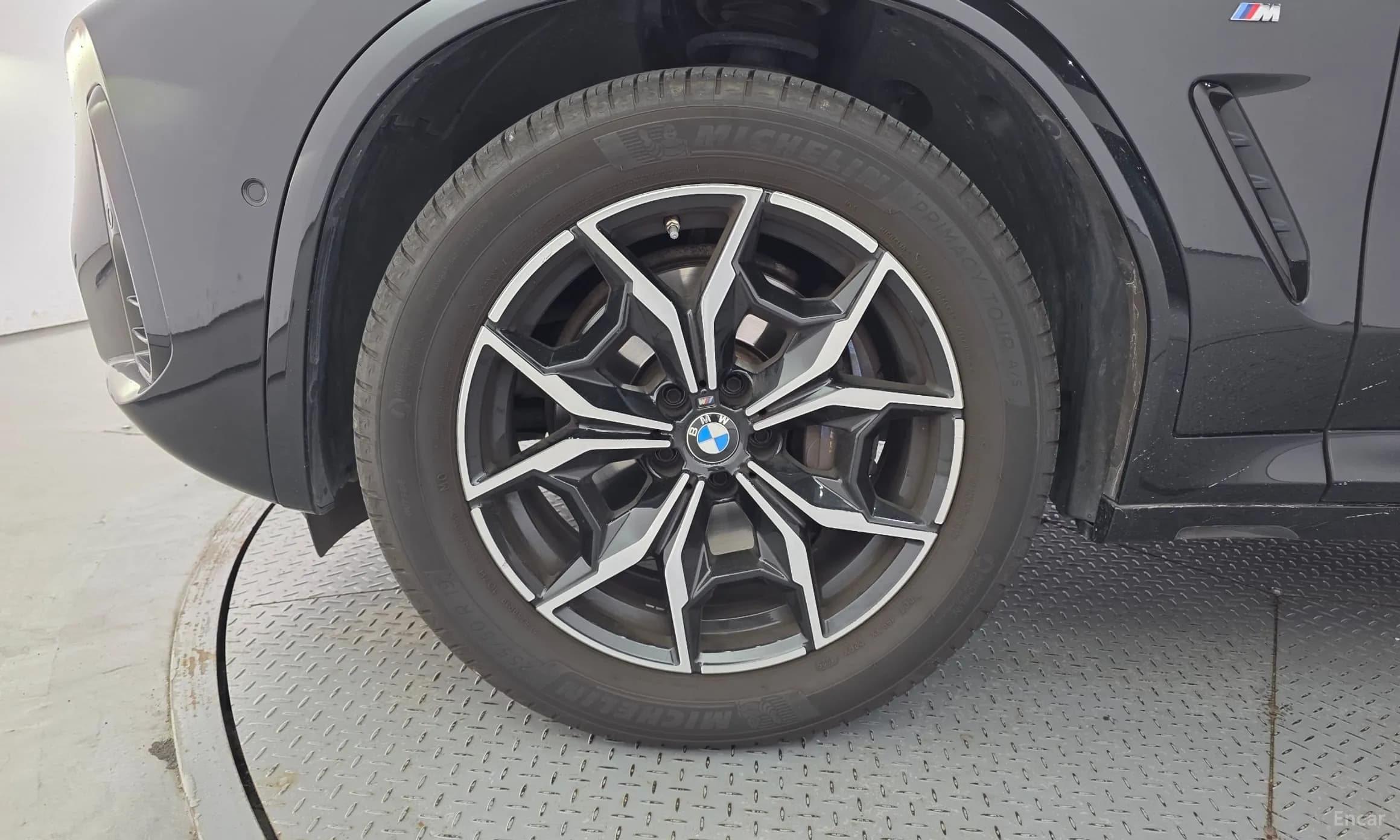 X4 (G02)