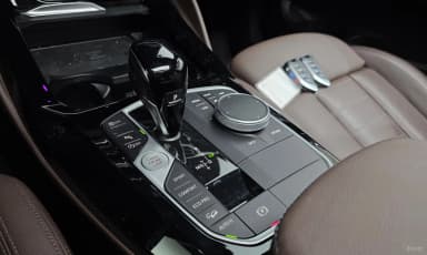 X4 (G02)